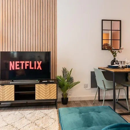 Stylish 1 Bed - Town Centre, 4