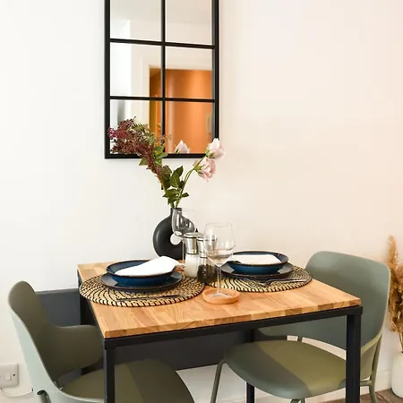 Stylish 1 Bed - Town Centre, 4 Apartment Harrogate